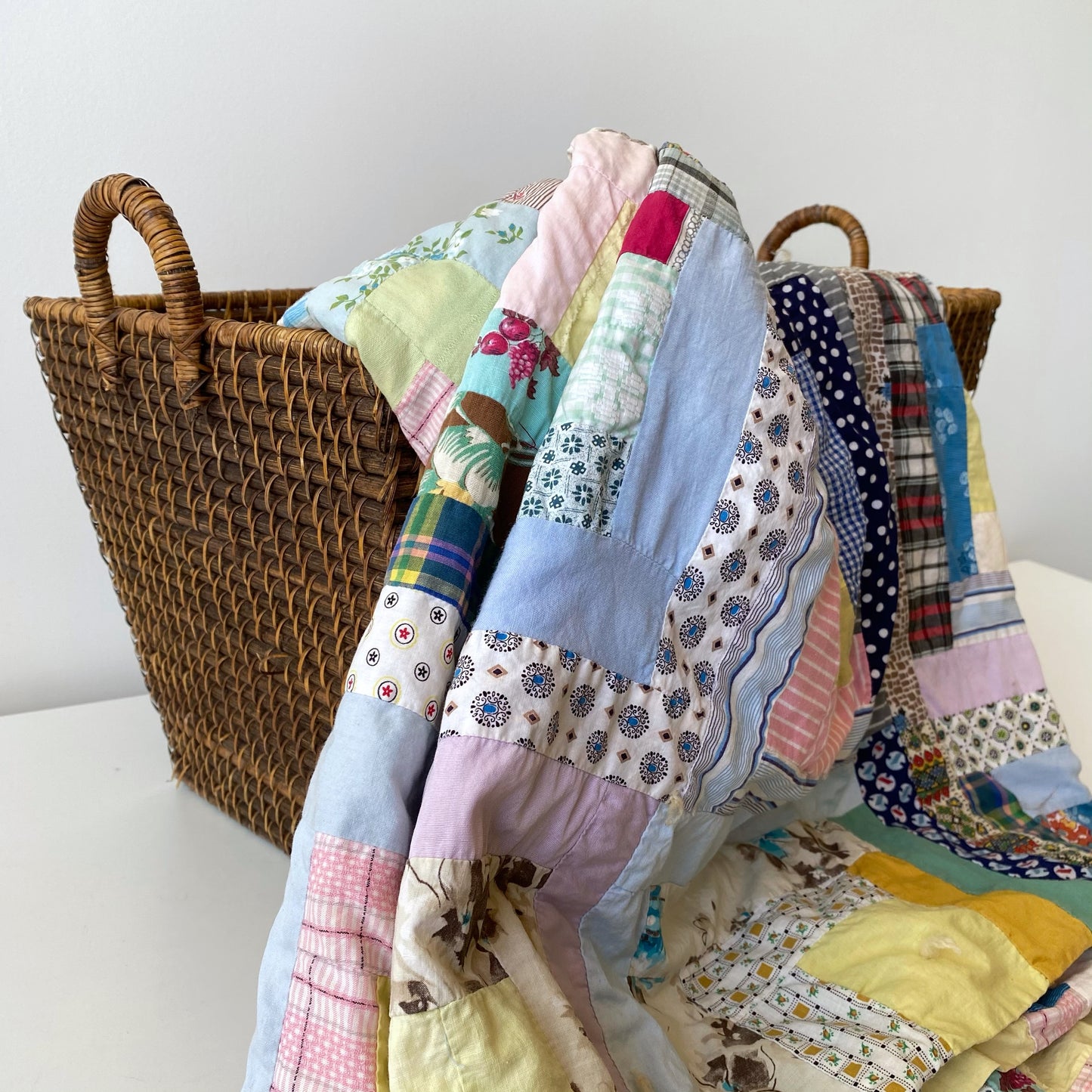 Vintage Log Cabin Quilt (73" x 84")