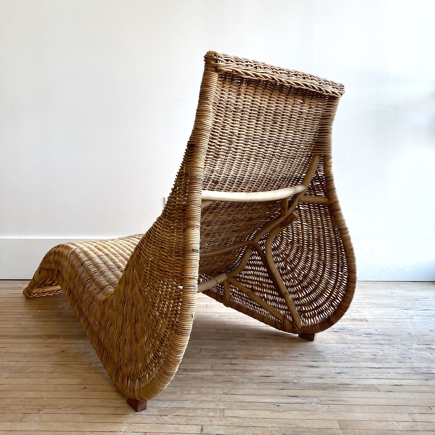 Vintage Sculptural Wicker Chaise Lounge Chair