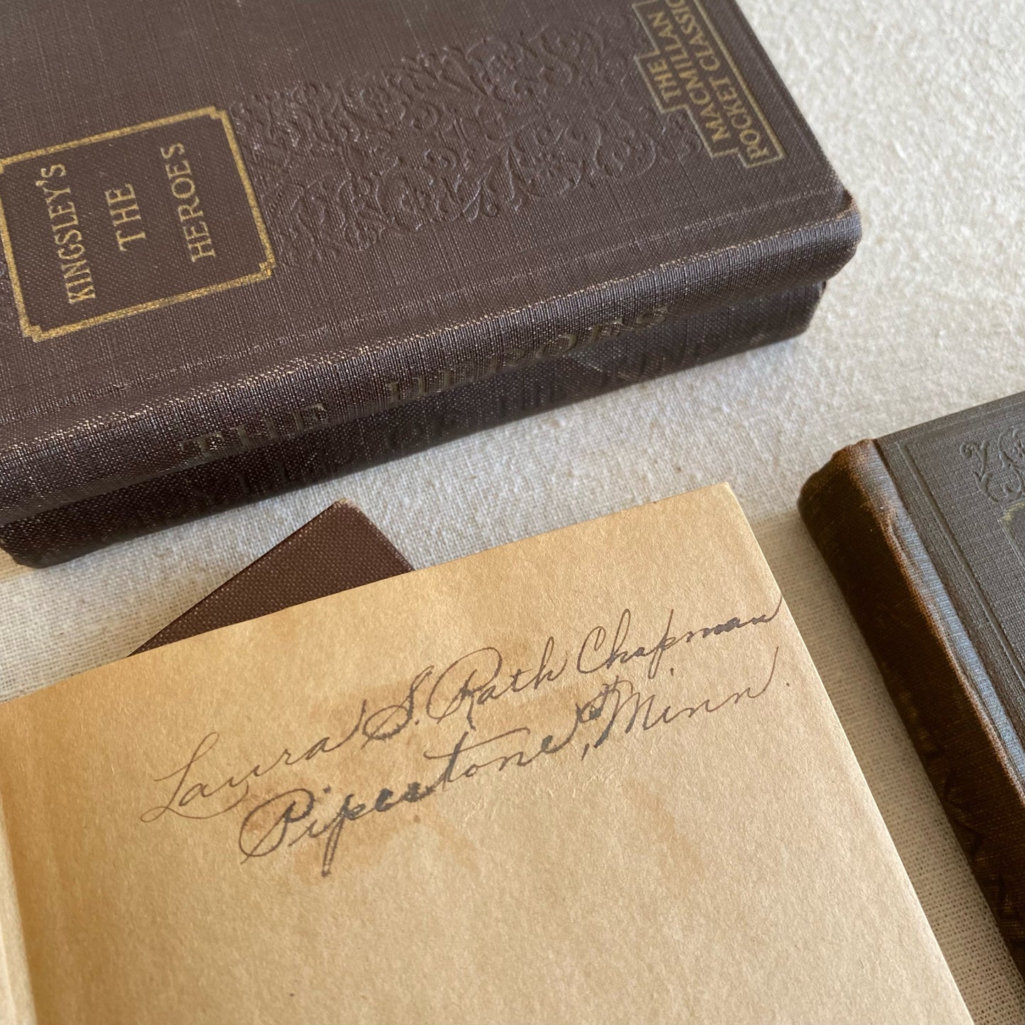 Set of 5 Antique Books “The Macmillan Pocket Classics“