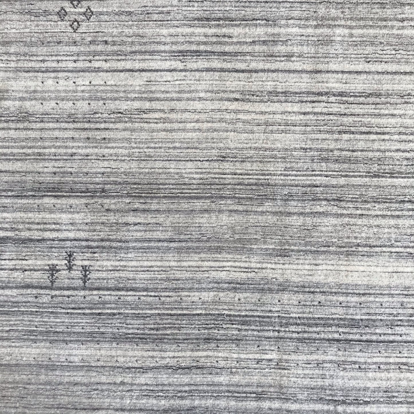 "BROOKLYN" Wool Rug (5.4 x 7.7)