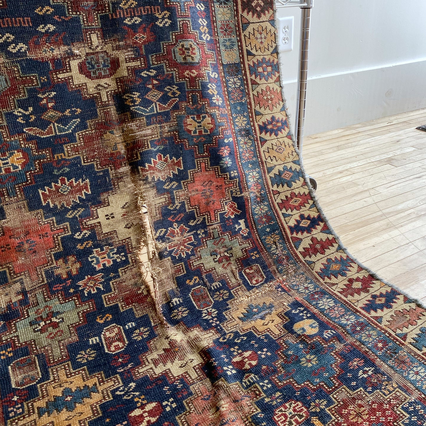 Antique Hand-knotted Persian Rug (5' x 3' 4")