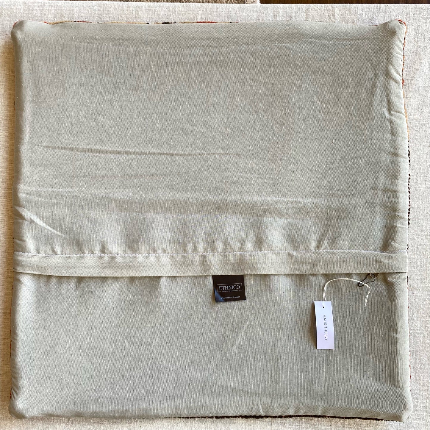 Hand-knotted Turkish Pillow Cover (18 x 18)