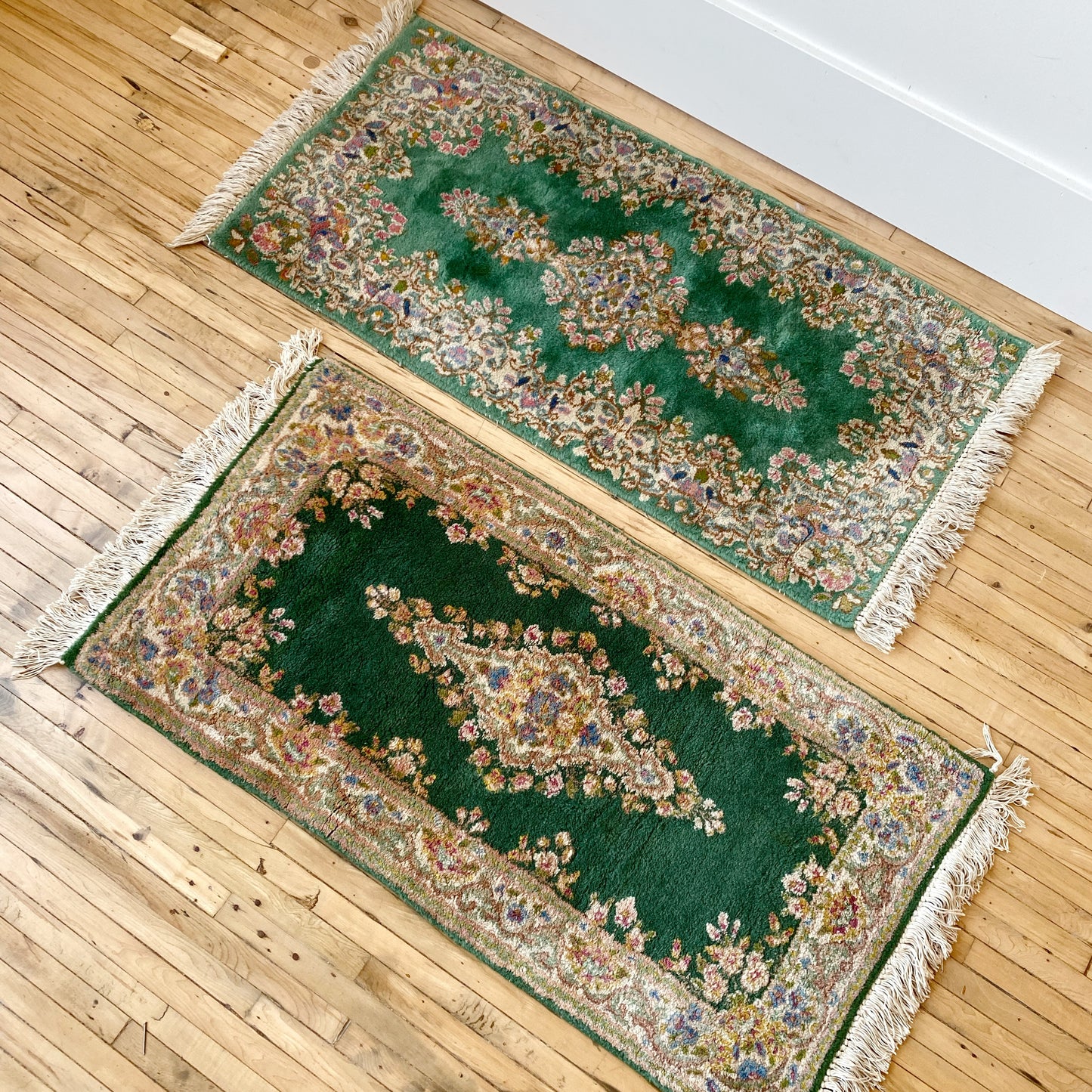 Vintage Hand-knotted Oriental Rug (24” x 49”)
