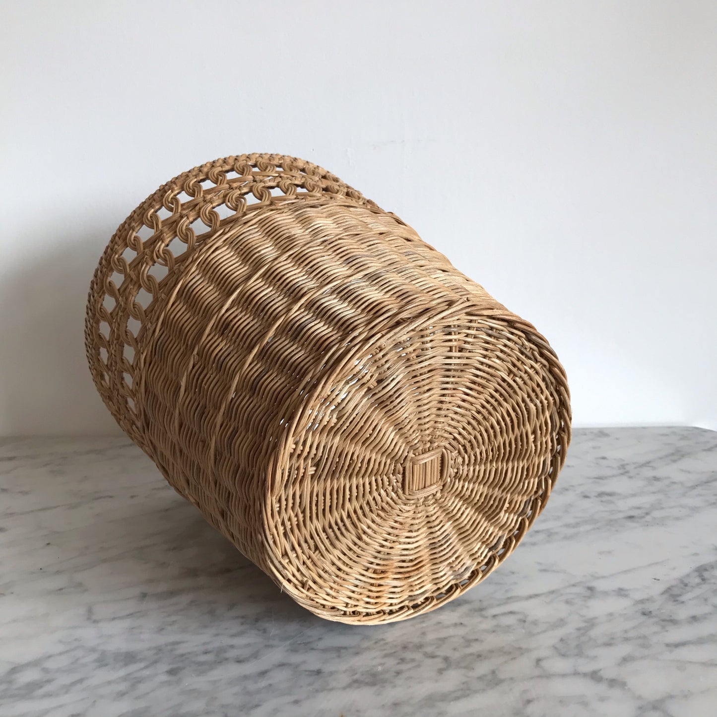 Vintage Wicker Plant Basket / Waste Bin