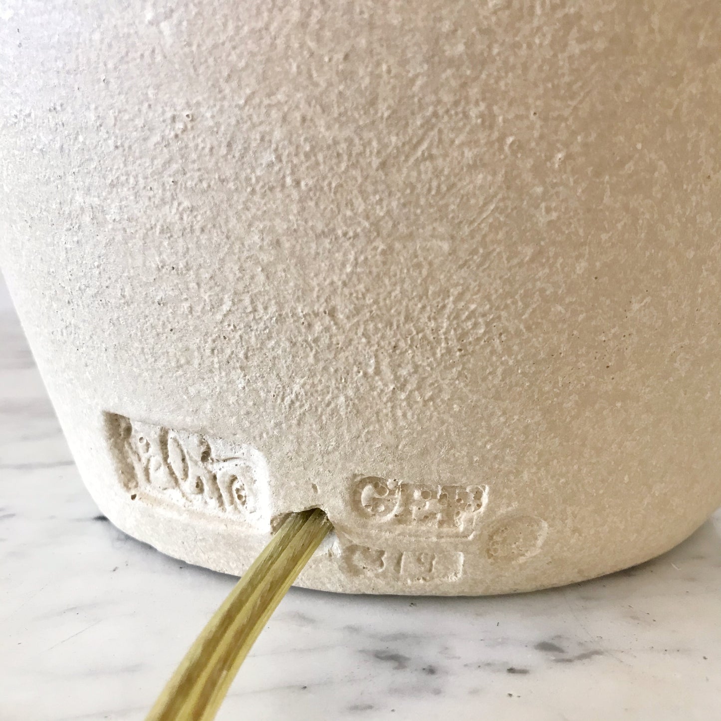 Vintage Minimal Ceramic Table Lamp, Matte Ivory