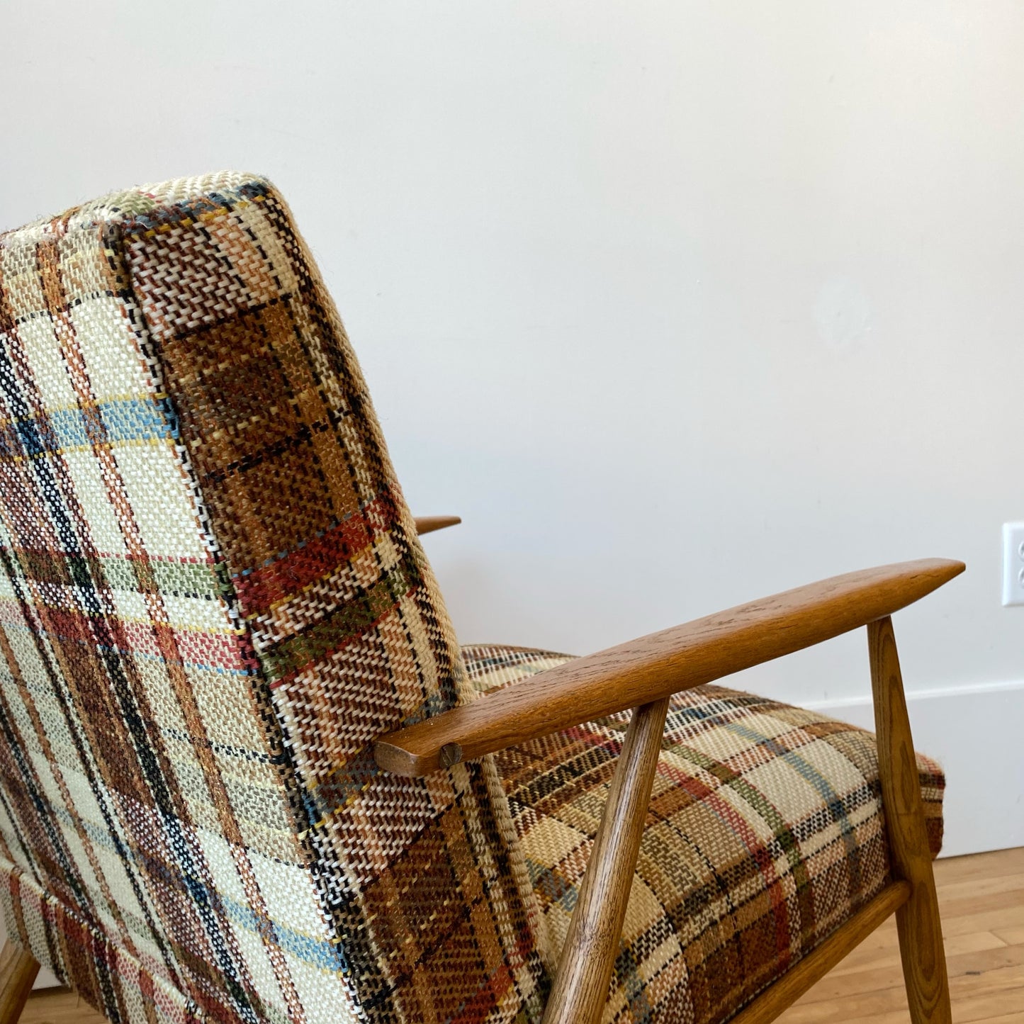 Vintage 1950’s MCM Plaid Chair
