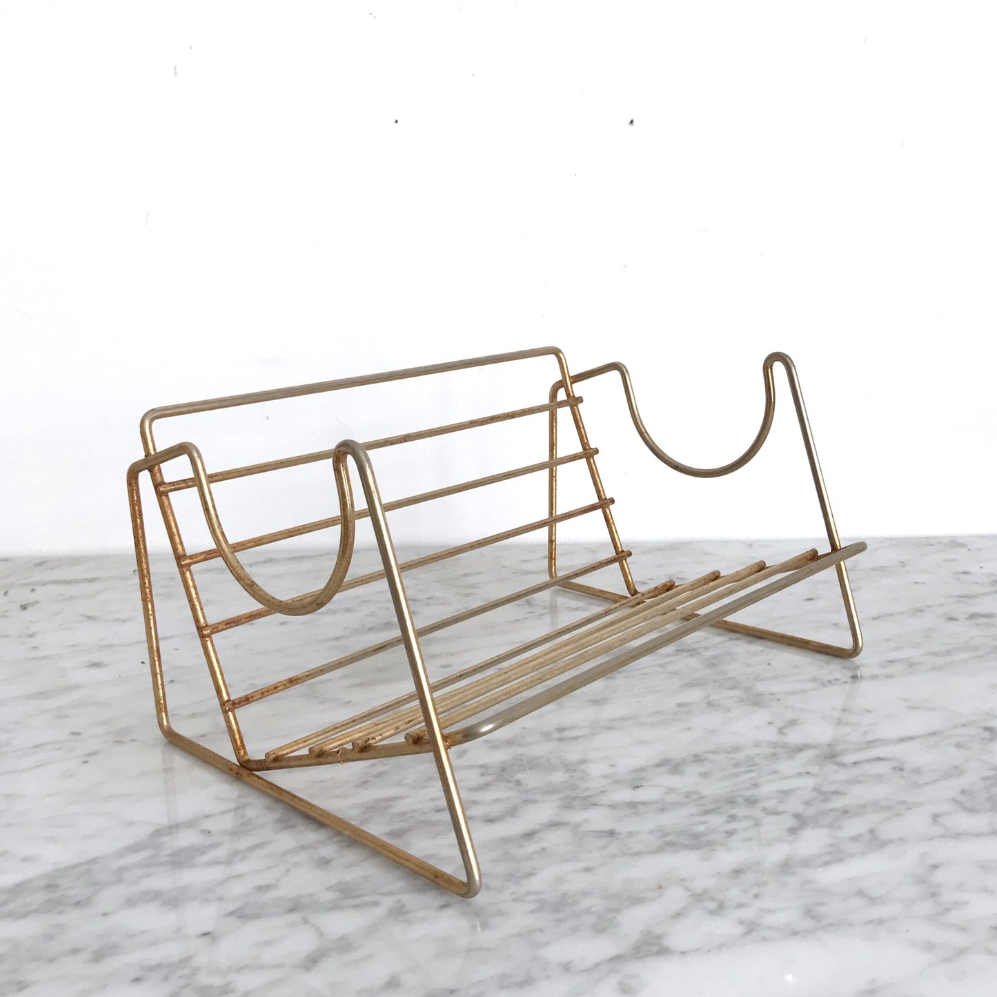 Vintage Gold Wire Book Holder