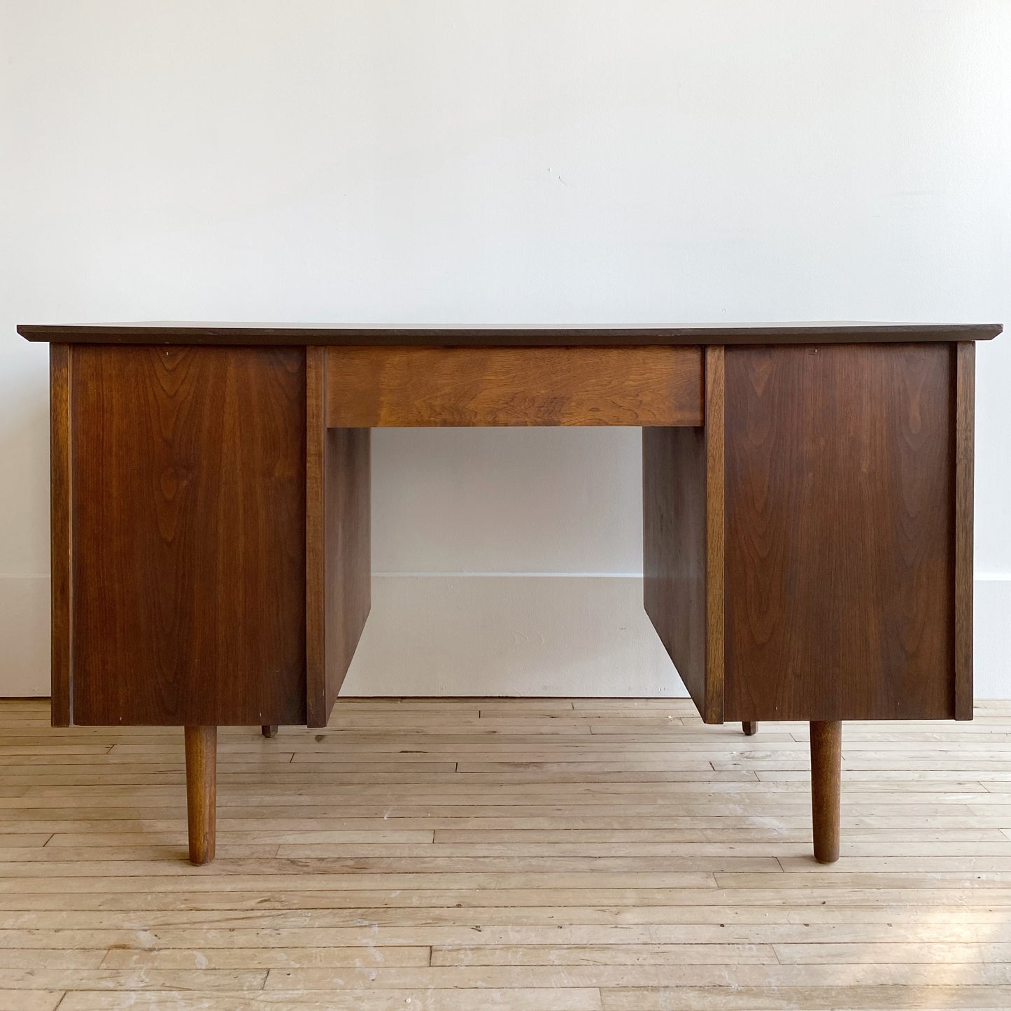 Vintage Mid Century Modern Desk