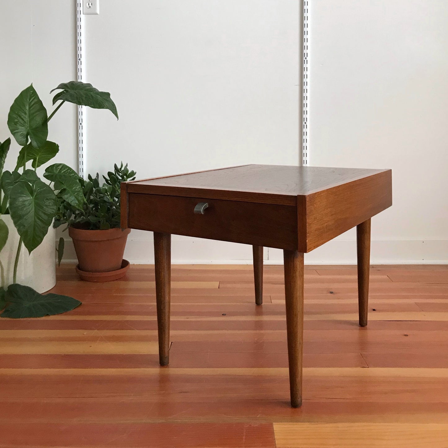 Vintage MCM End Table by American of Martinsville