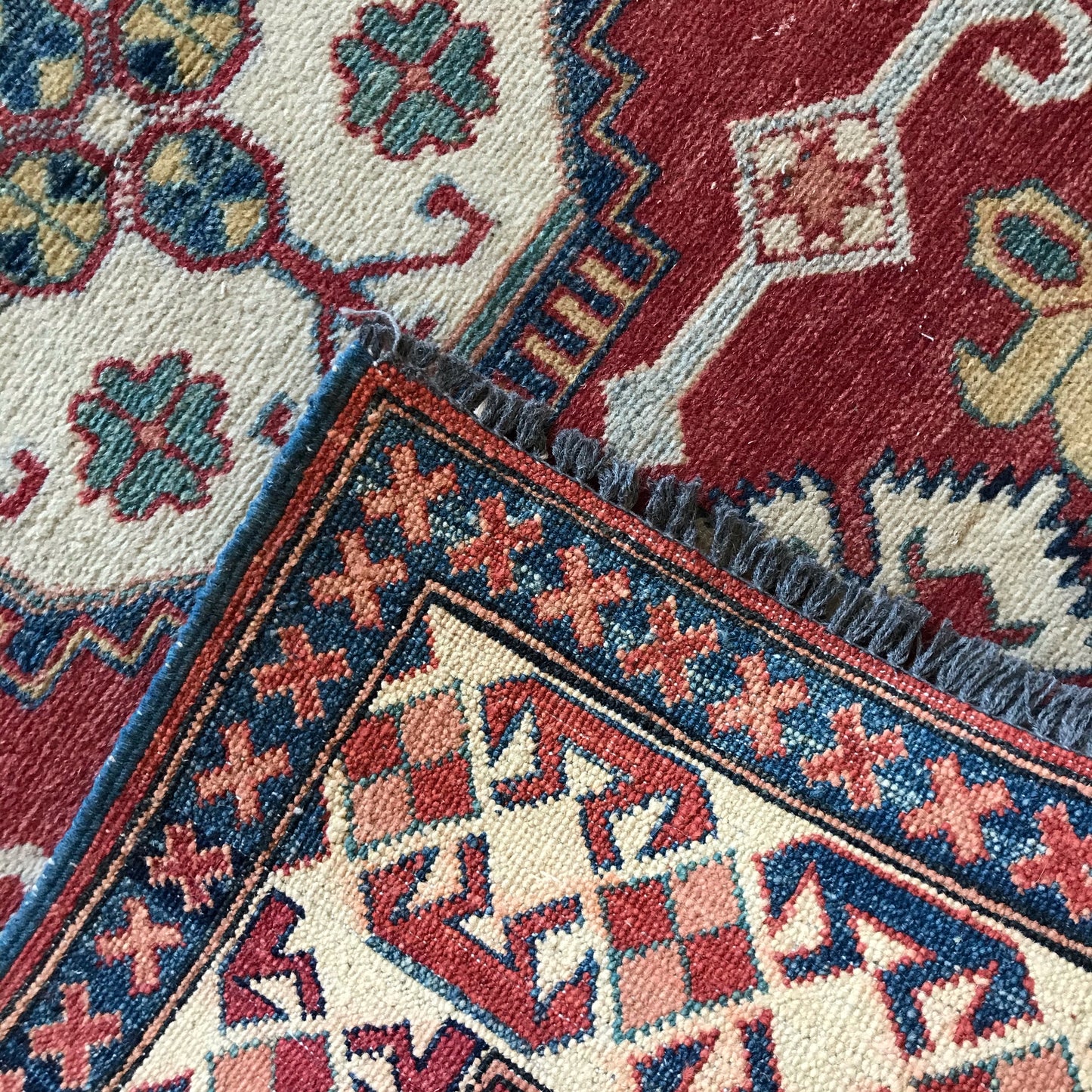 Austin | Area Rug | 3.7 x 5