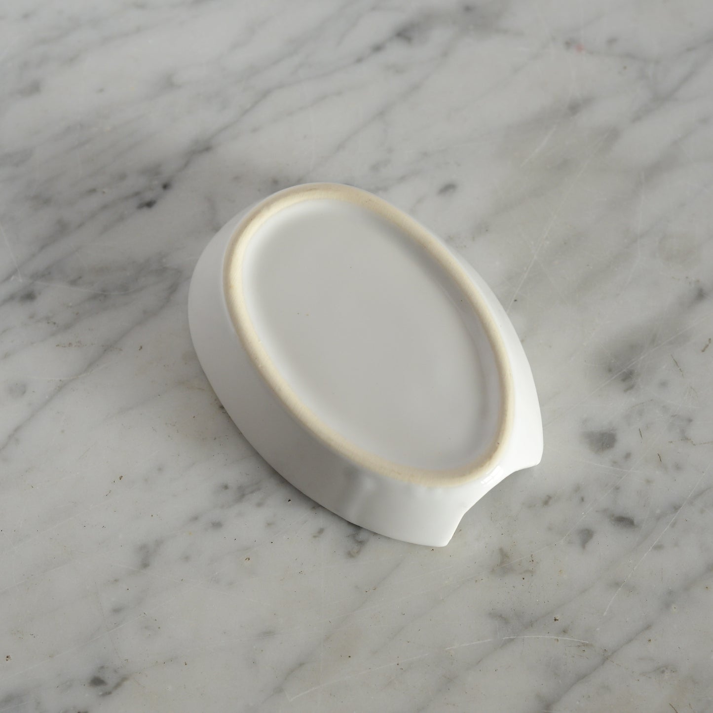 Simple White Ceramic Spoon Rest