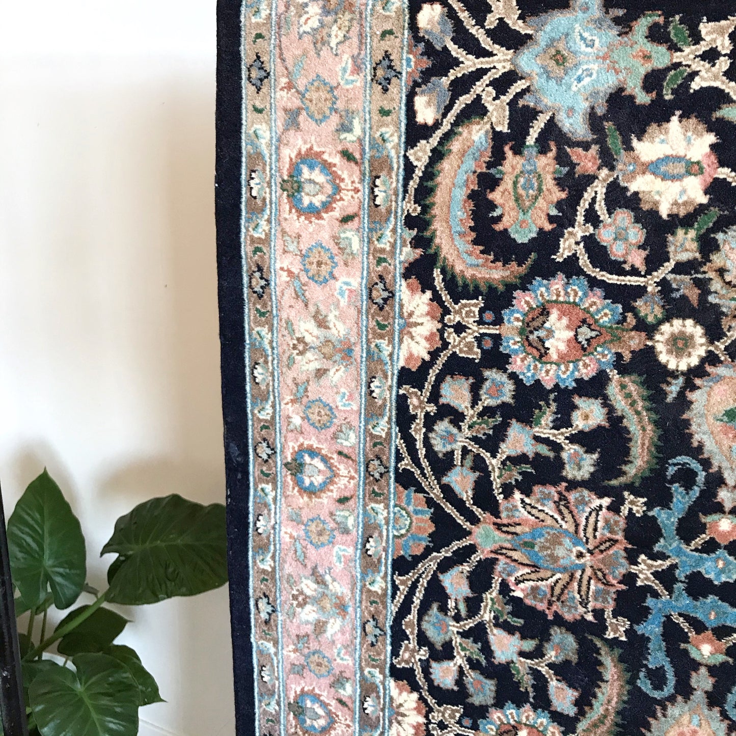 "LAURA" Handwoven Wool Runner Rug (2.6 x 10.8)