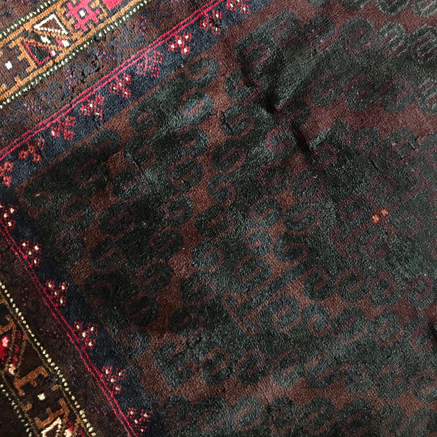 “SHILOH” Antique Hand-knotted Rug (3.9 x 6.4)