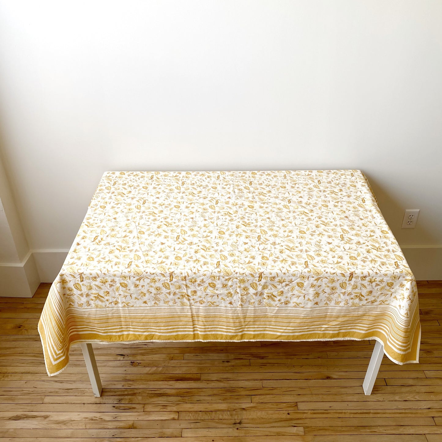 Vintage Yellow Floral Cotton Tablecloth (70 x 108)