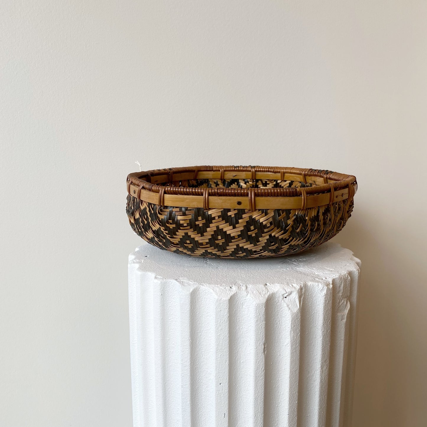 Vintage Woven Wicker Basket, Black Diamond