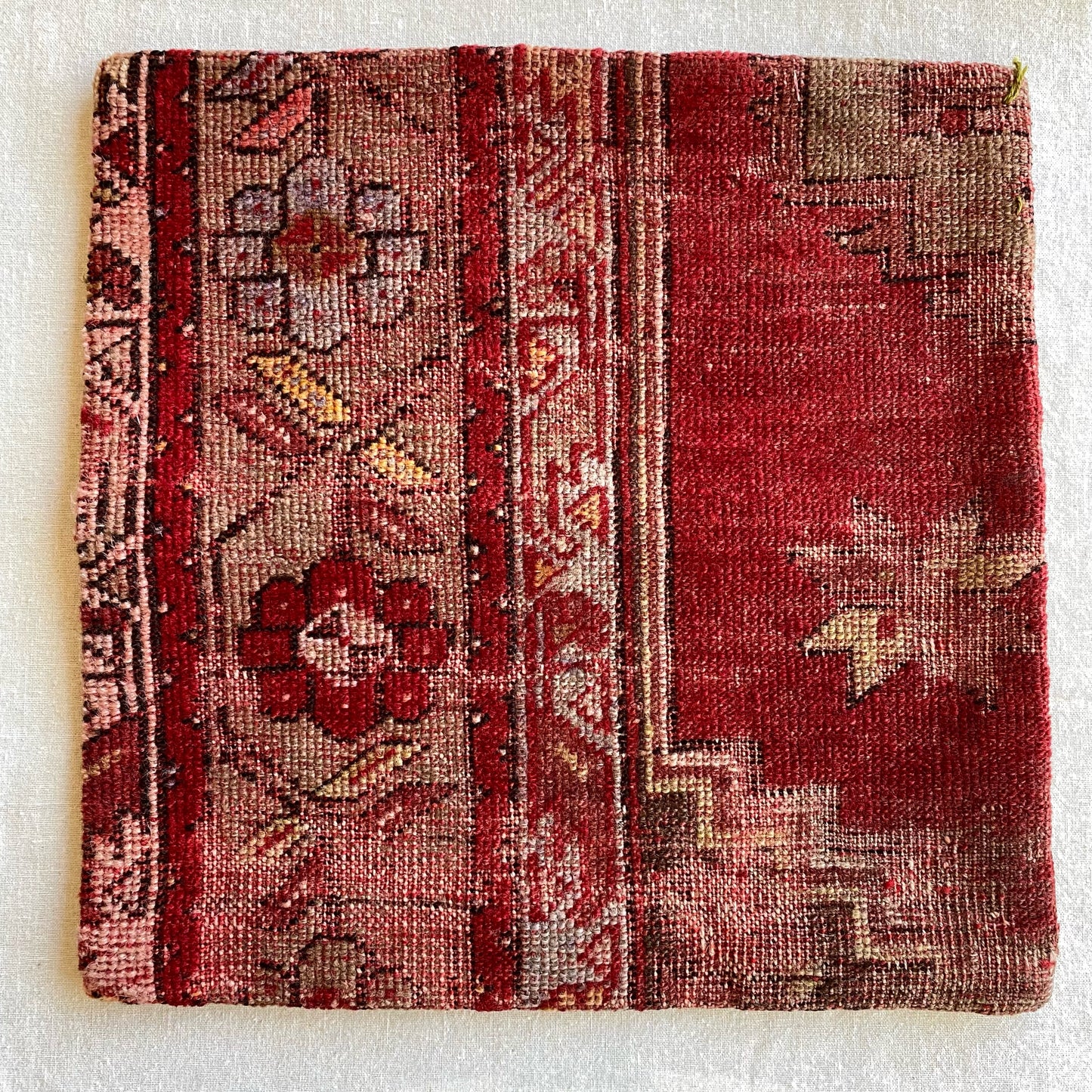 Hand-knotted Turkish Pillow Cover (16 x 16)