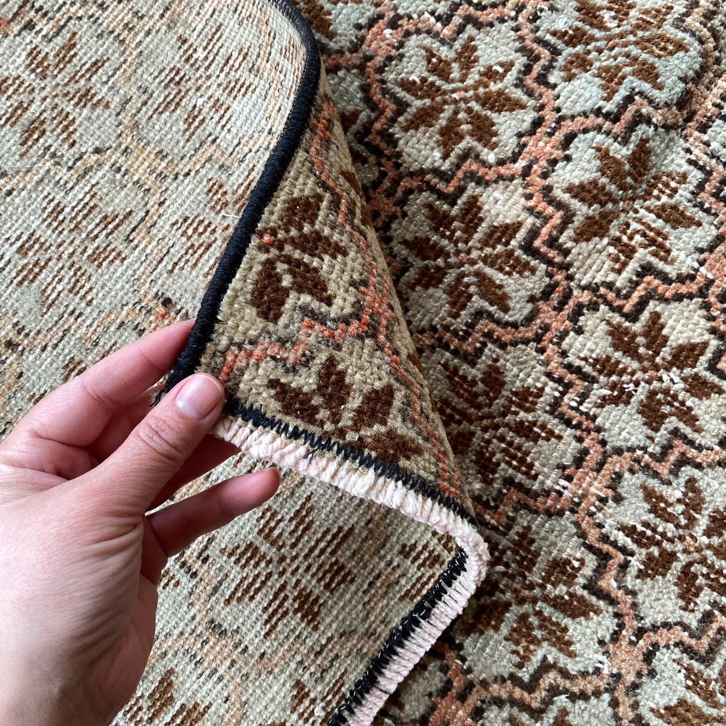 PENNY Vintage Hand-knotted Runner Rug (4’5” x 10’2”)