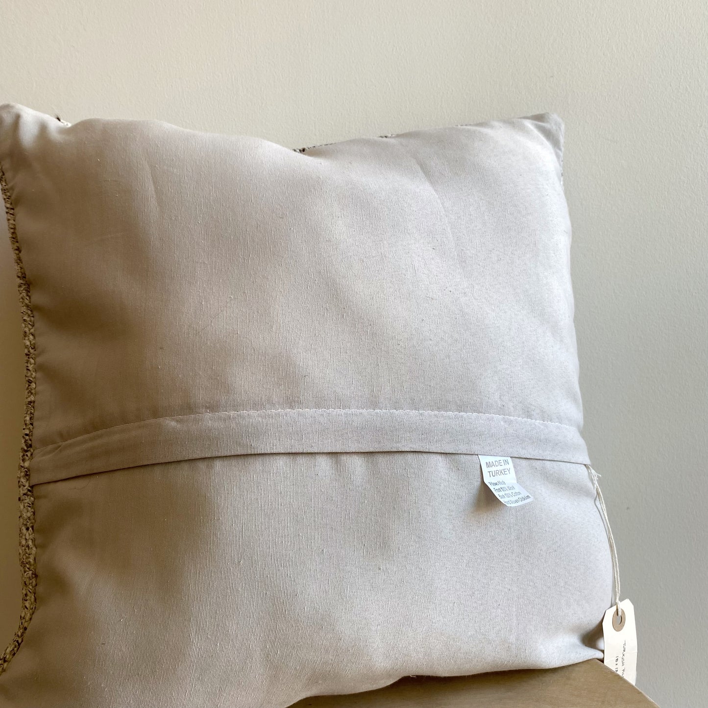 Handwoven Turkish Pillow Cover (18x18)