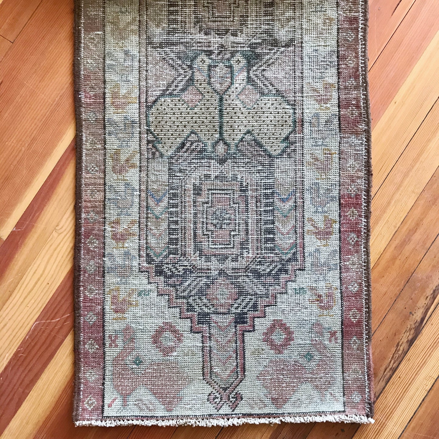 June | RUNNER | 2.2 x 6.6