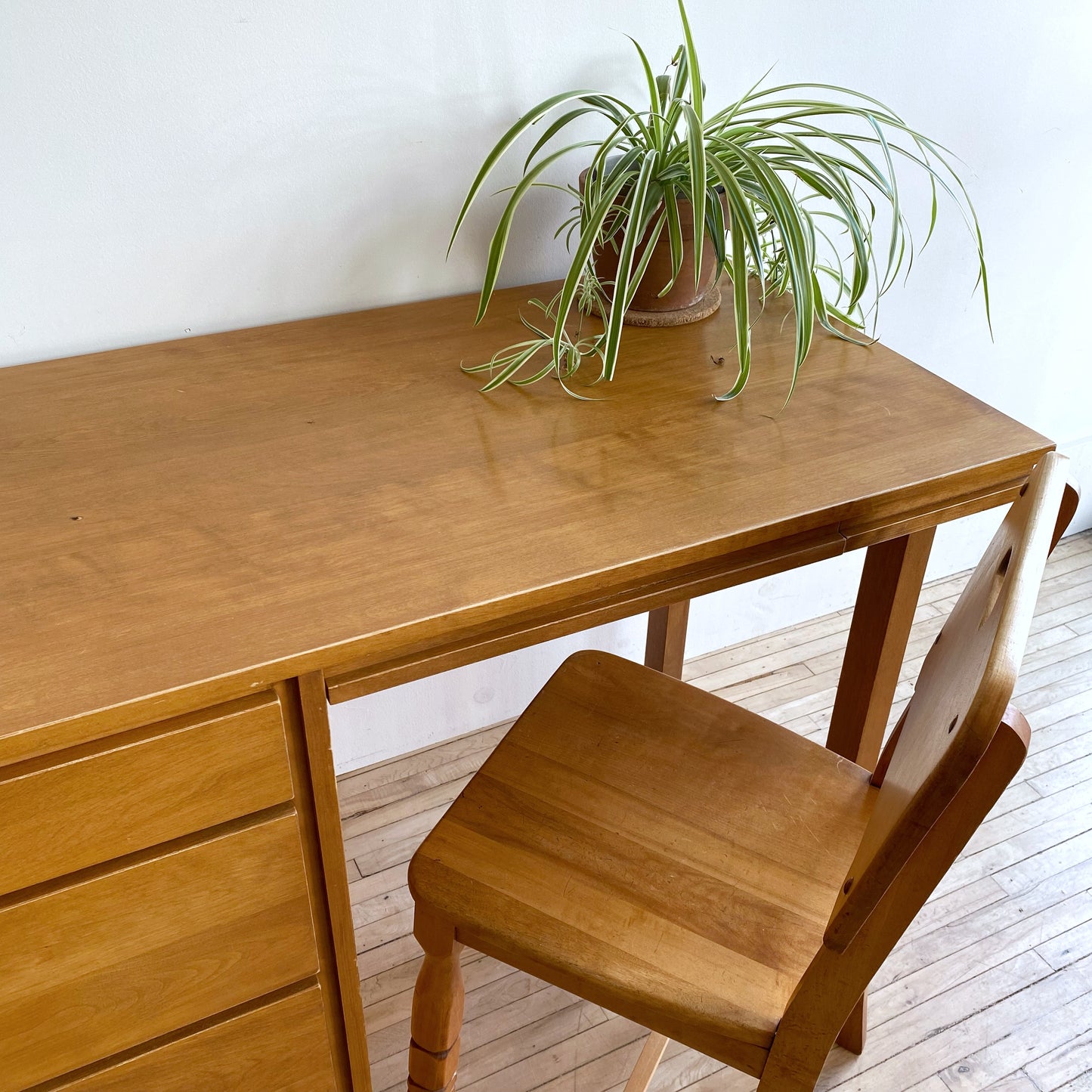 Vintage Mid Century "Modernmates" Desk, Leslie Diamond for Conant Ball