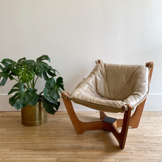 "LUNA" Low Back Leather Chair