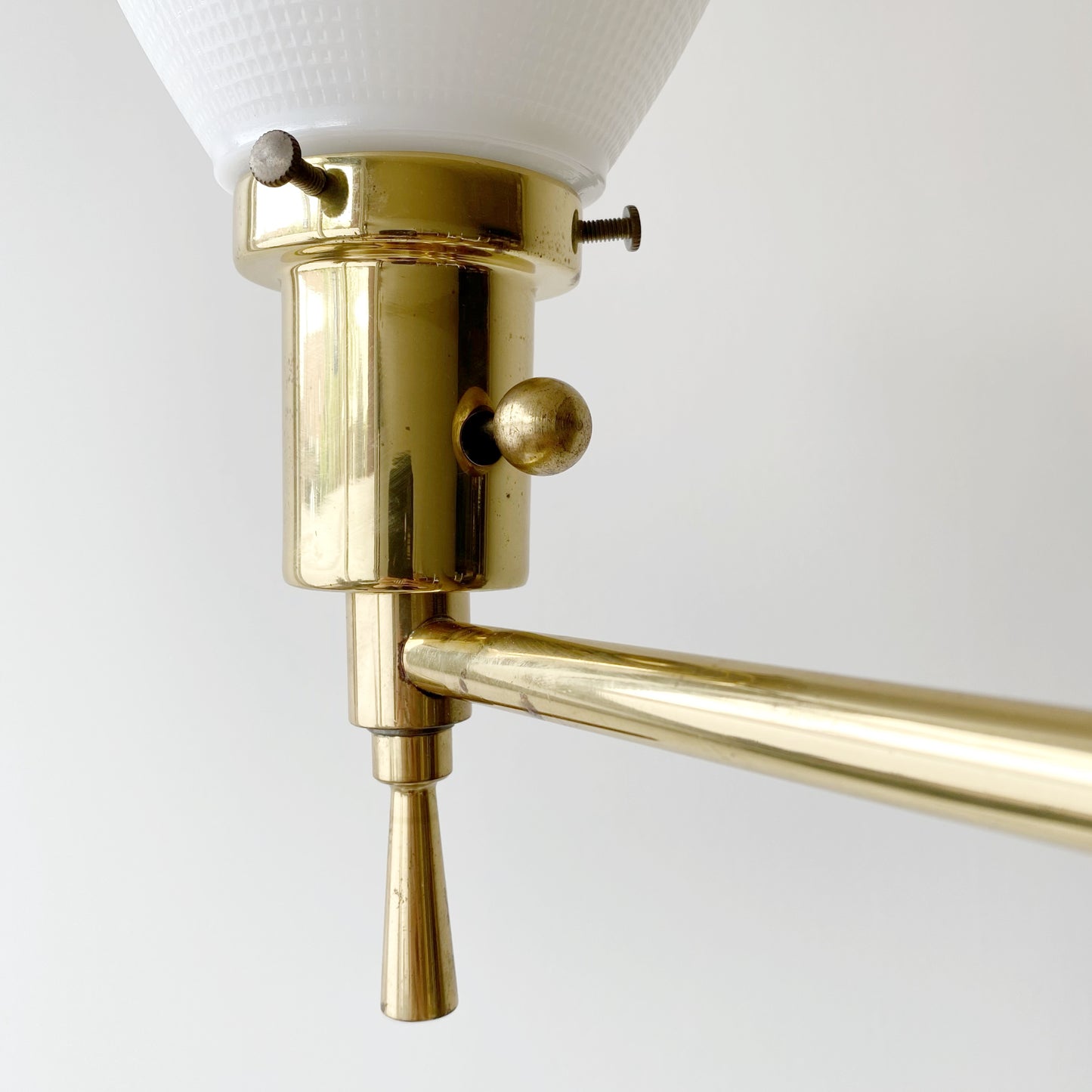Vintage Brass Floor Lamp with Dual-Shade