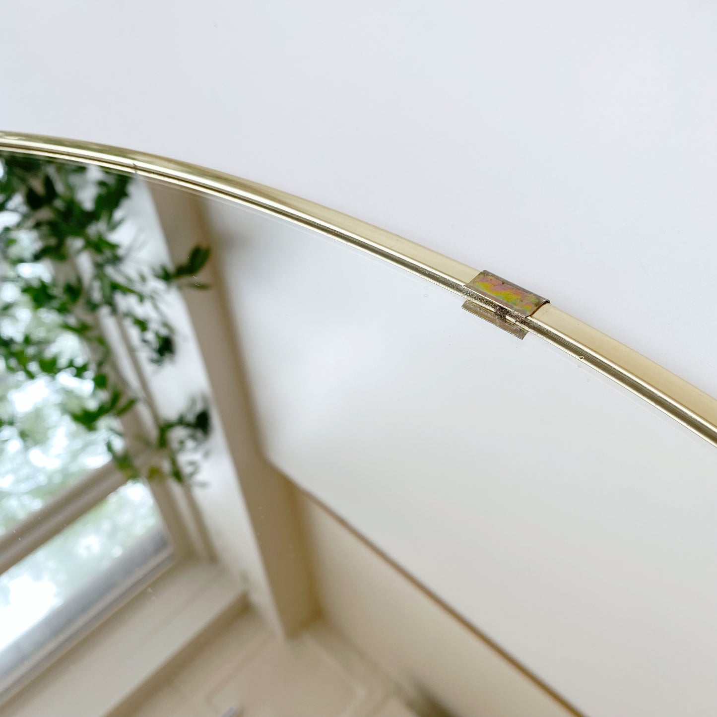 Vintage Slender Gold Framed Oval Mirror (22.5” x 15.75”)