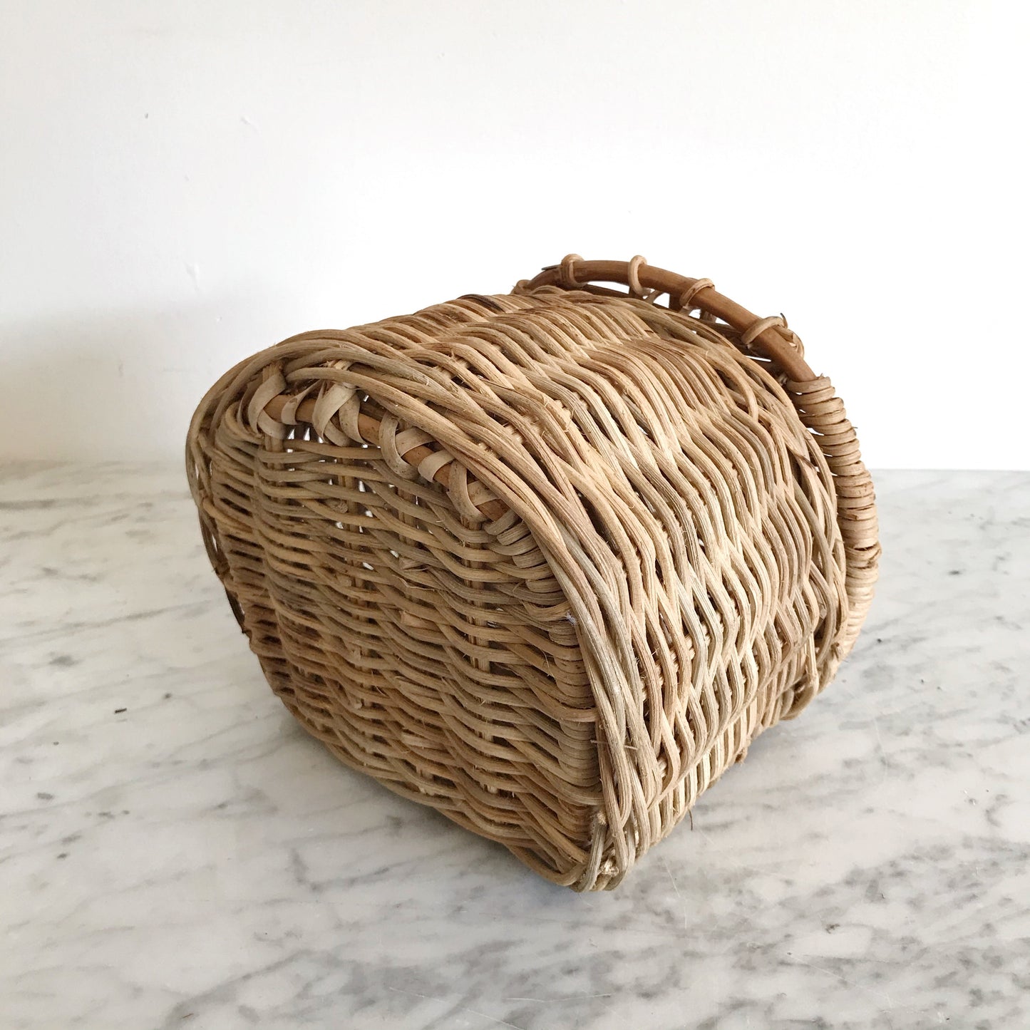 Vintage Wicker Basket w/ Latch Closure