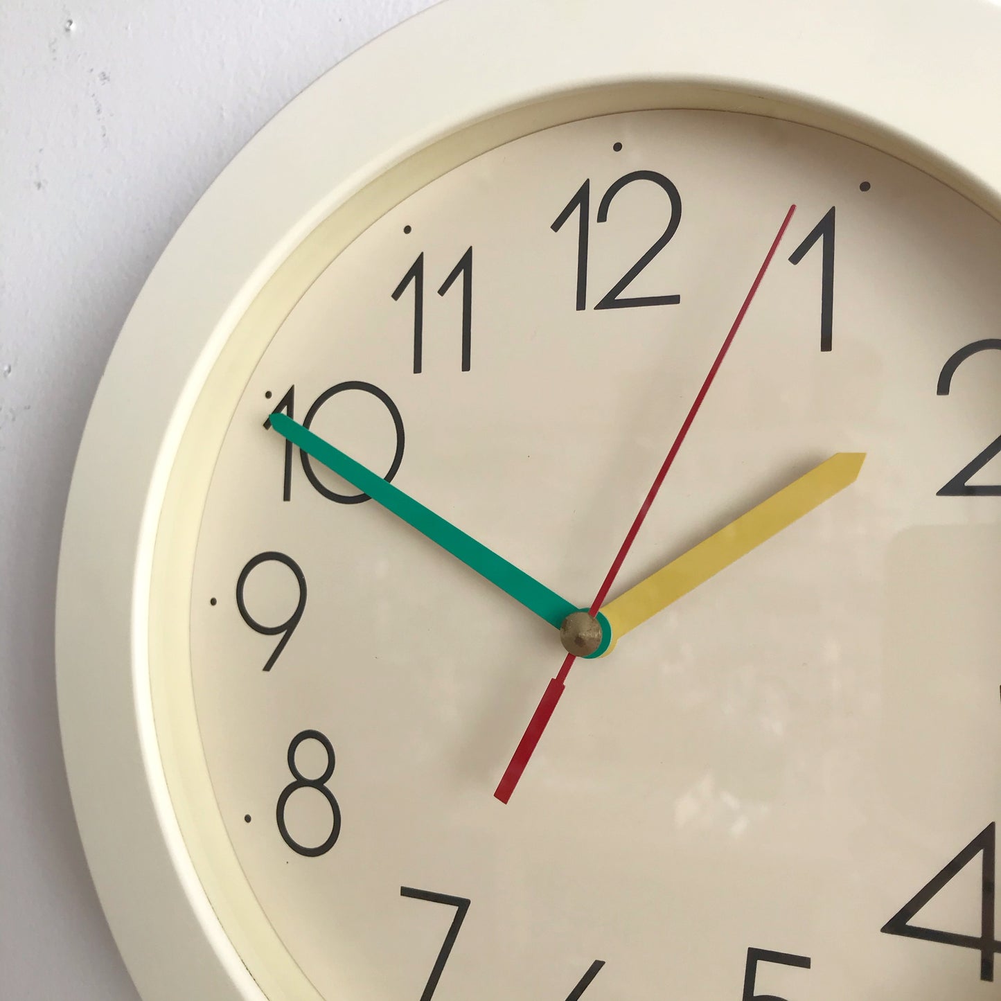 Vintage Post-Modern Analog Wall Clock