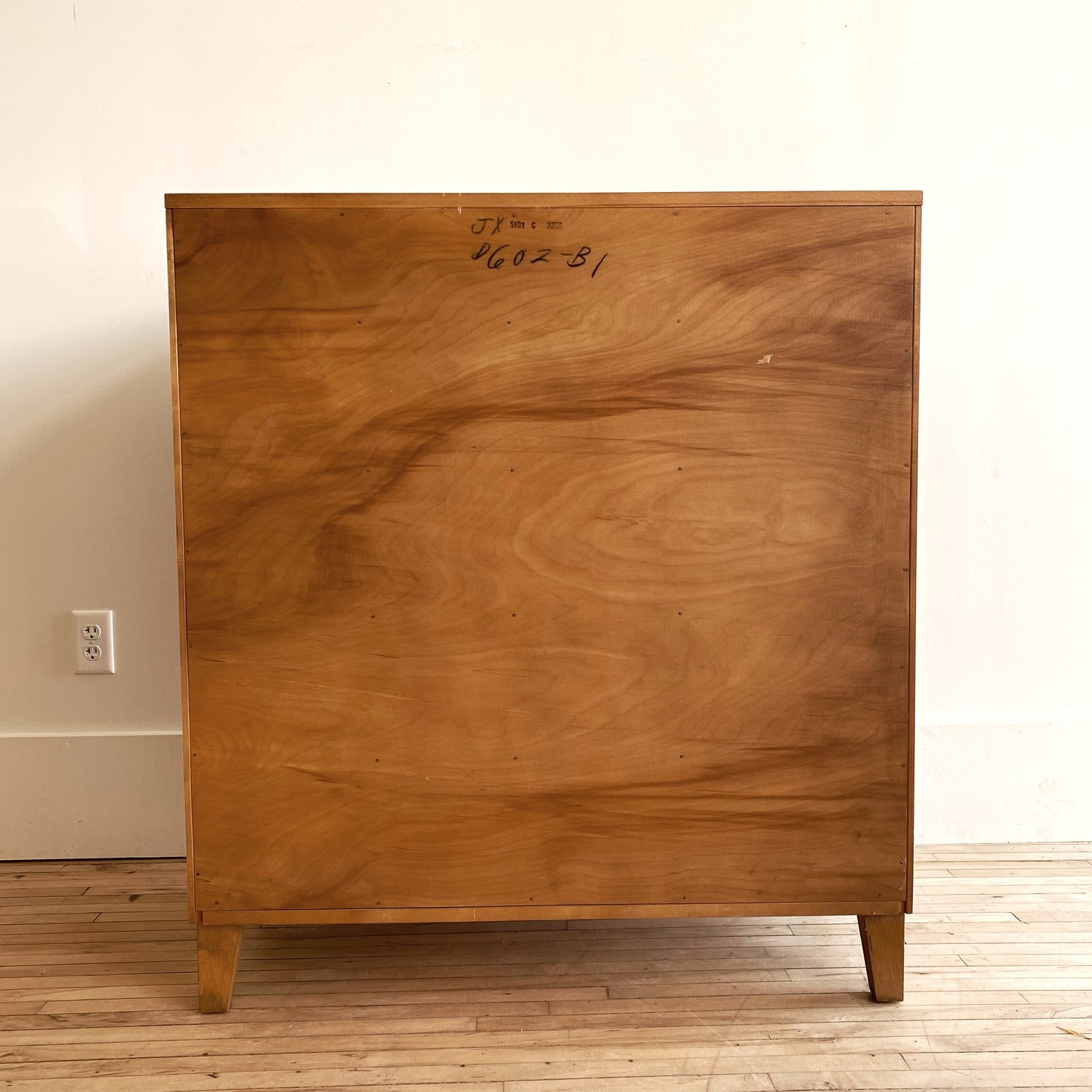 1950's "Modernmates" Dresser, Leslie Diamond for Conant Ball