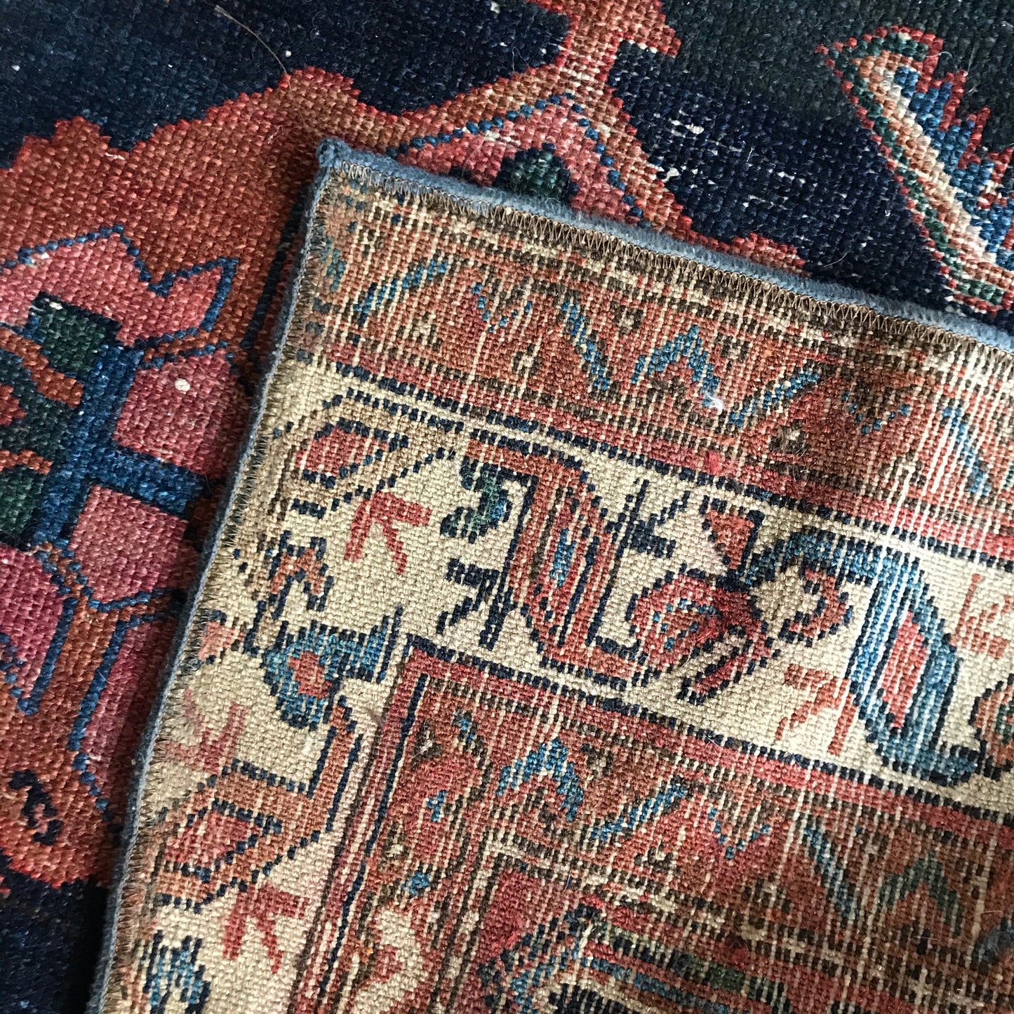 “DANA” Vintage Hand-knotted Area Rug (3.5 x 5.10)