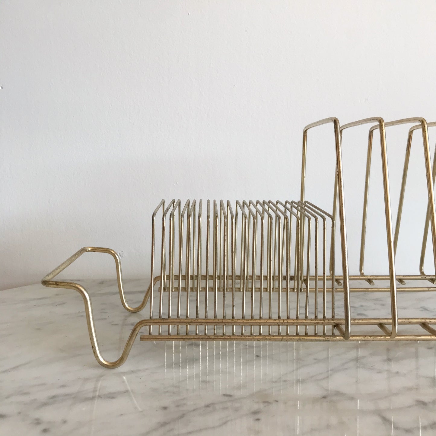Vintage Gold Wire Album Holder