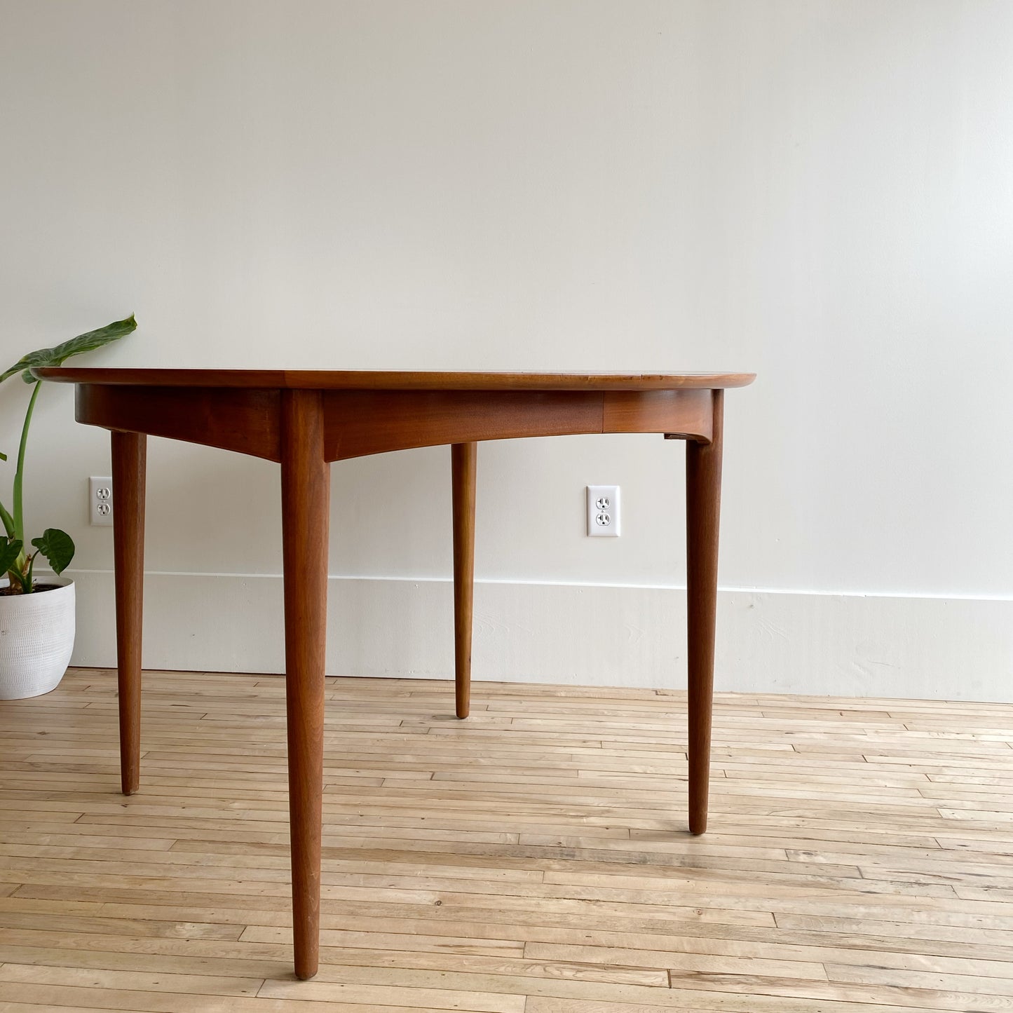 Vintage MCM 44” Round Walnut Dining Table