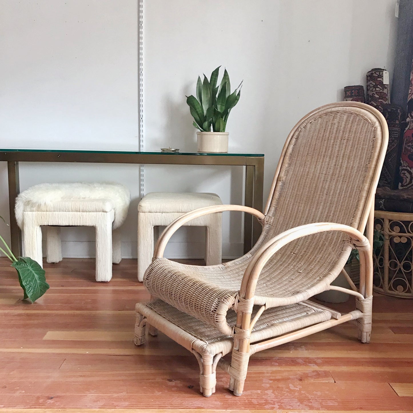 Vintage Wicker Lounger with Footrest