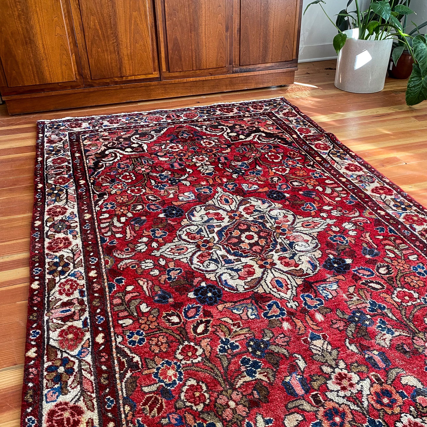 Elizabeth | Vintage Persian Rug | 4.10 x 8.5