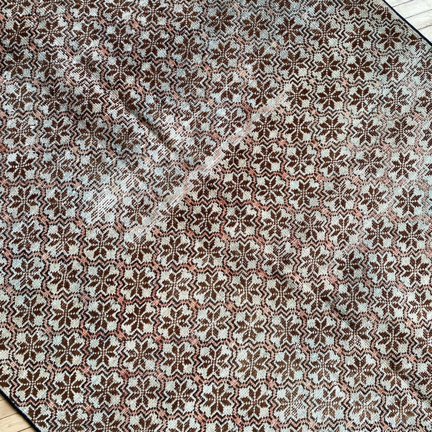 PENNY Vintage Hand-knotted Runner Rug (4’5” x 10’2”)