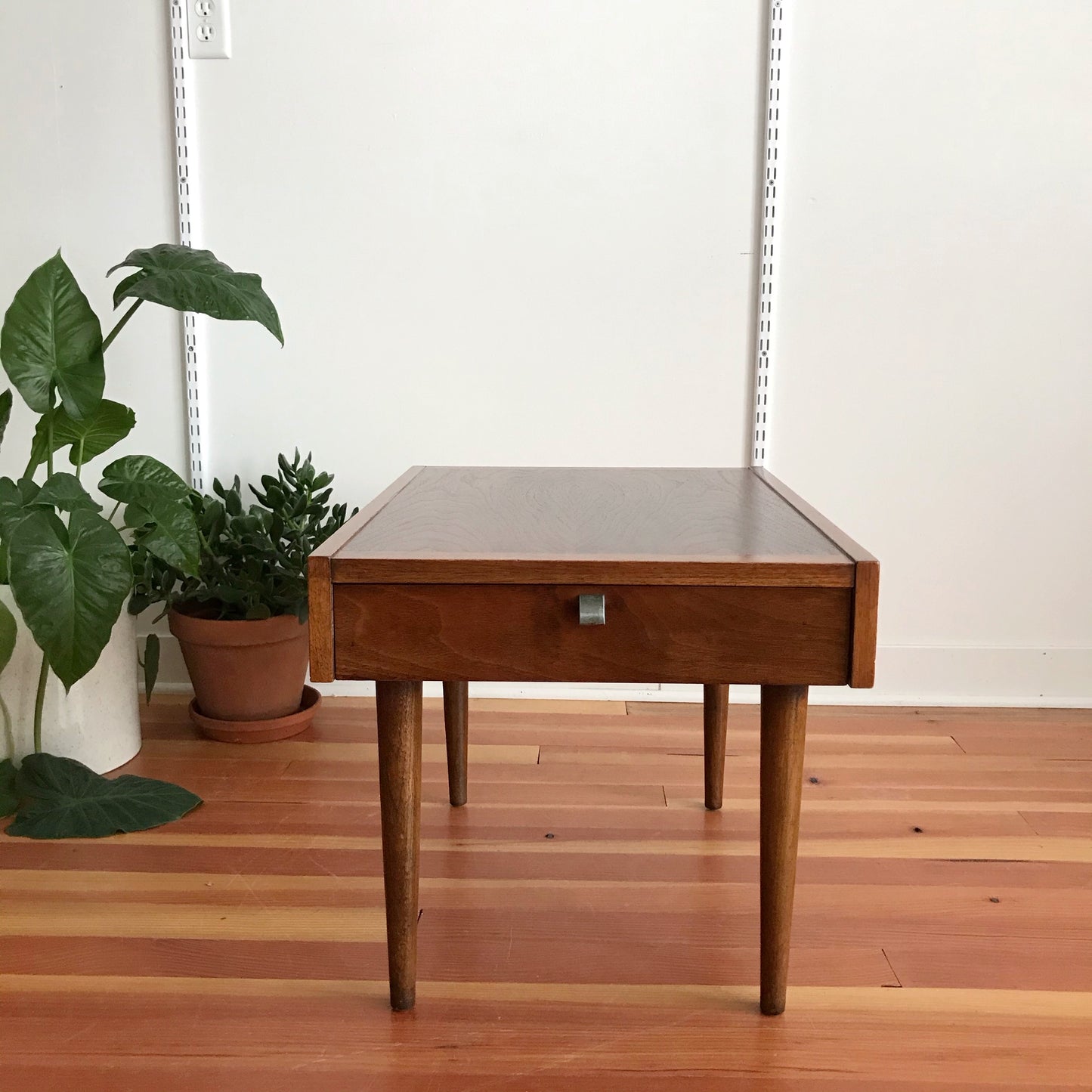 Vintage MCM End Table by American of Martinsville