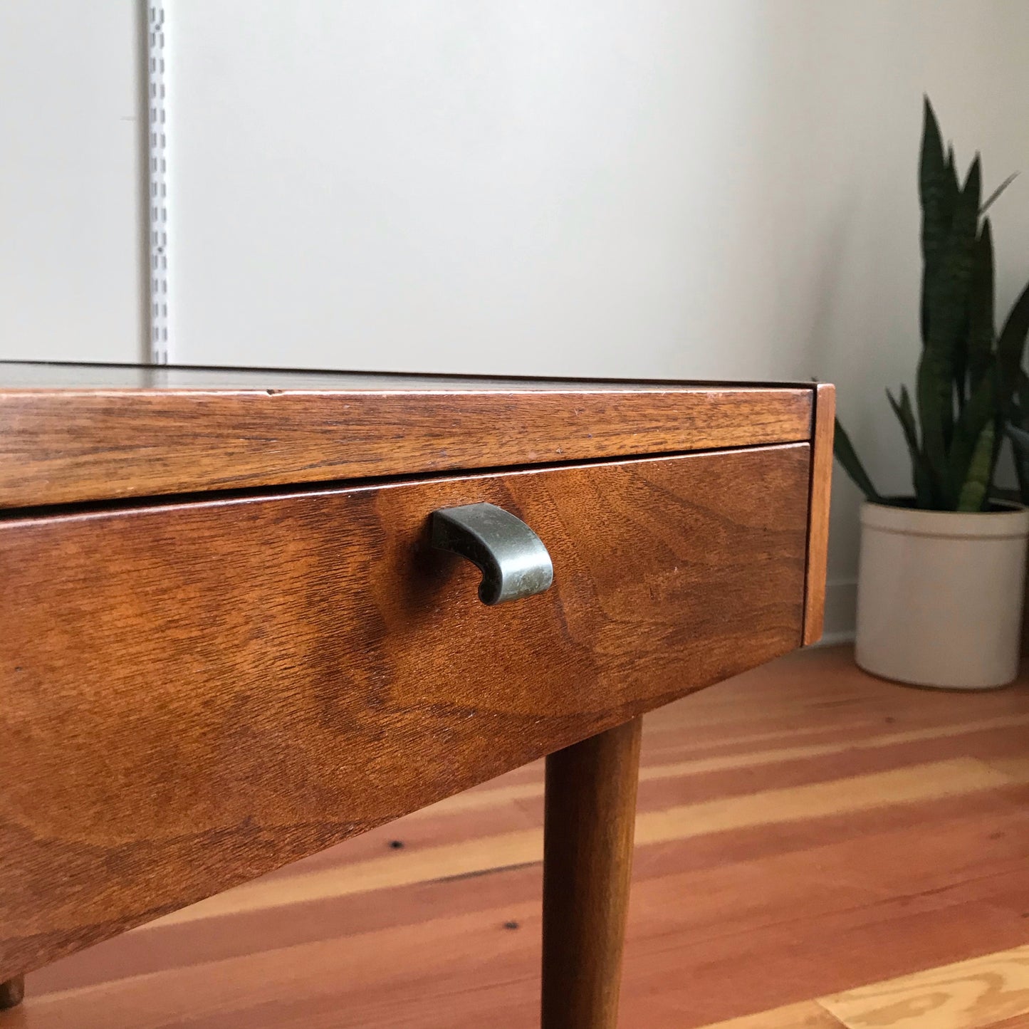 Vintage MCM End Table by American of Martinsville