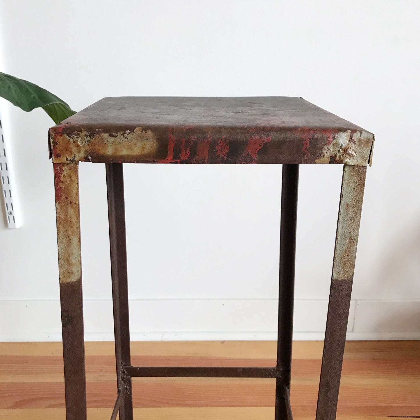 Vintage Minimal Industrial Plant Stand