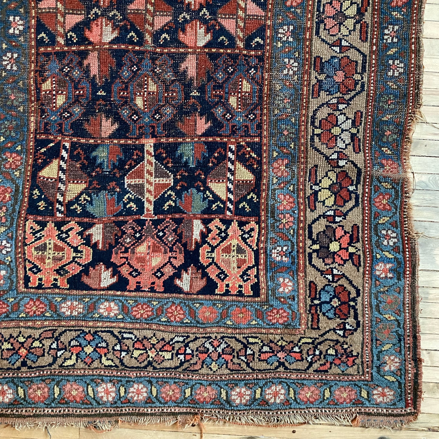 "AGNES" Antique Hand-knotted Wool Rug (8'3" x 4'2")