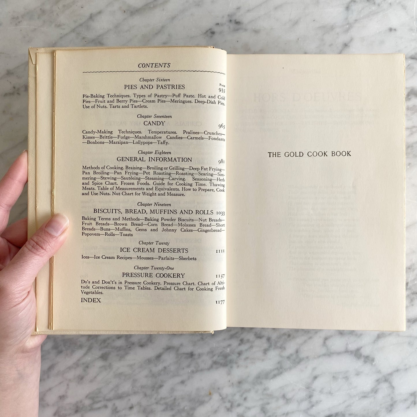 Vintage Cookbook: The Gold Cook Book (1960)