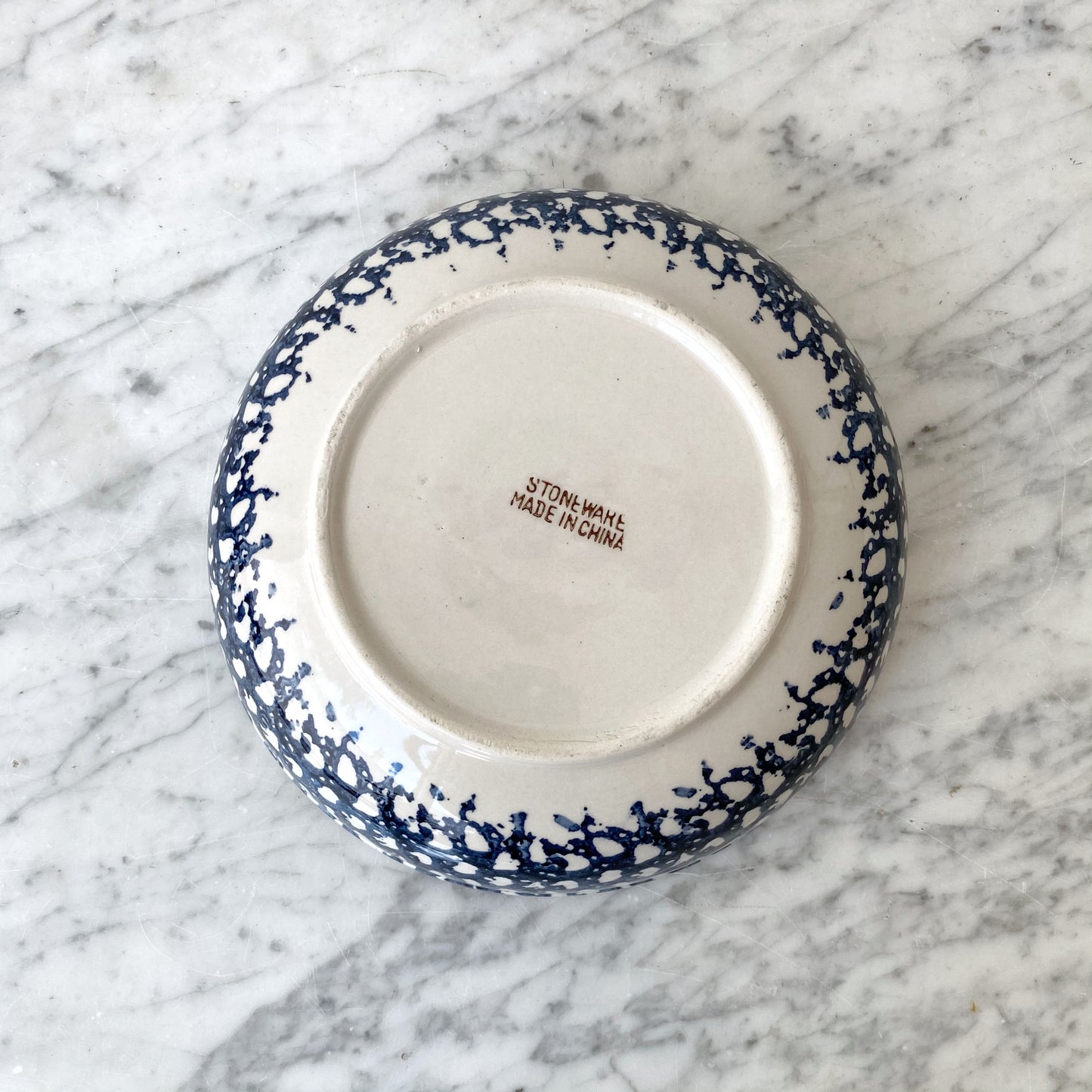 Large Spongeware / Stoneware Serving Bowl, 9”