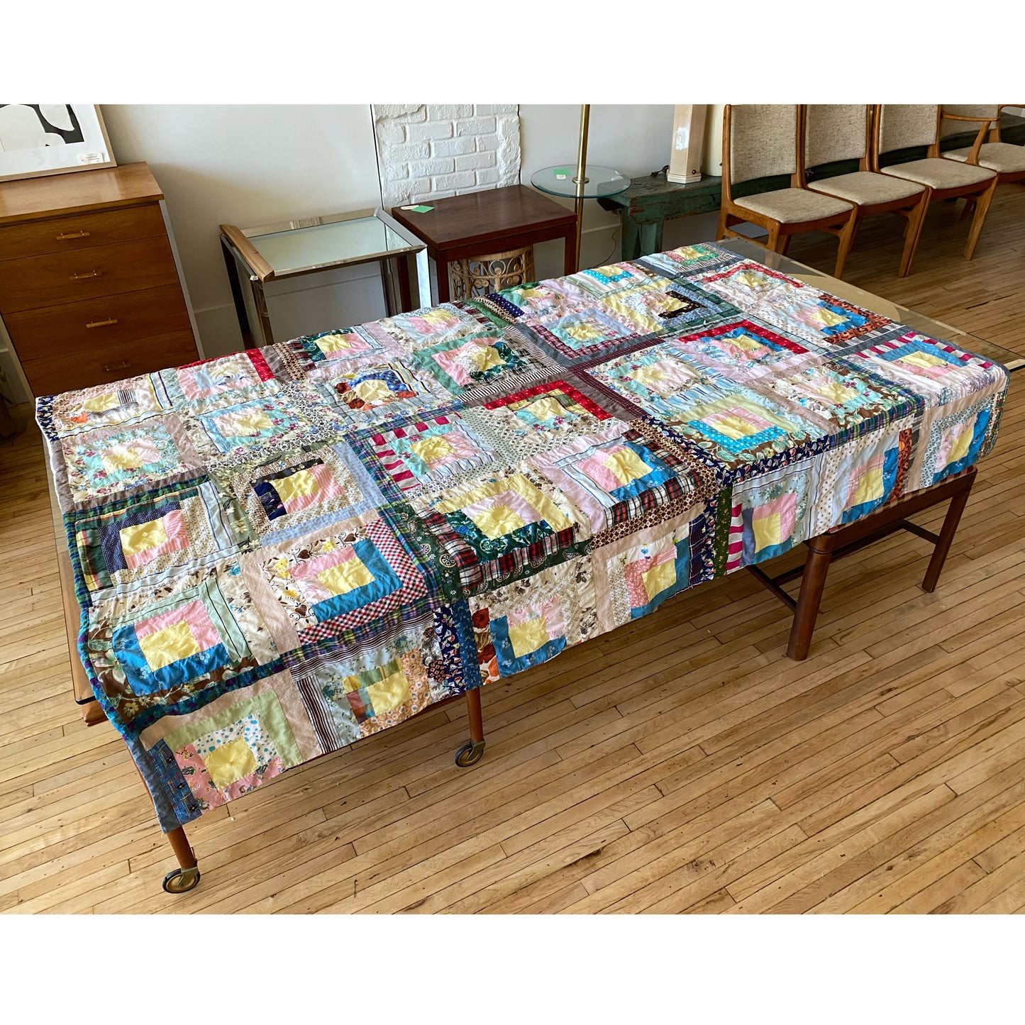 Vintage Log Cabin Quilt (73" x 84")