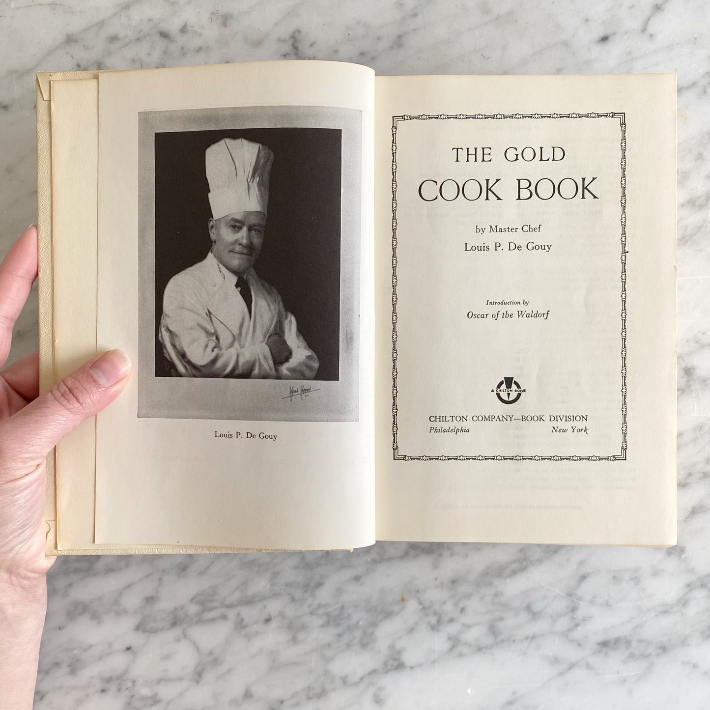 Vintage Cookbook: The Gold Cook Book (1960)