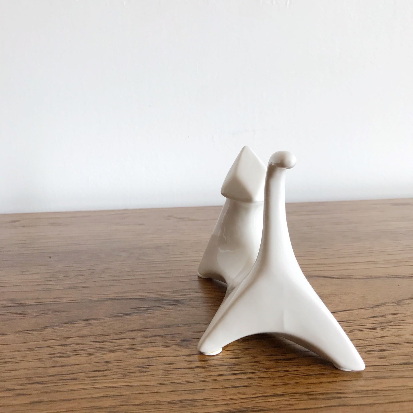 MCM Minimalist Porcelain Cat
