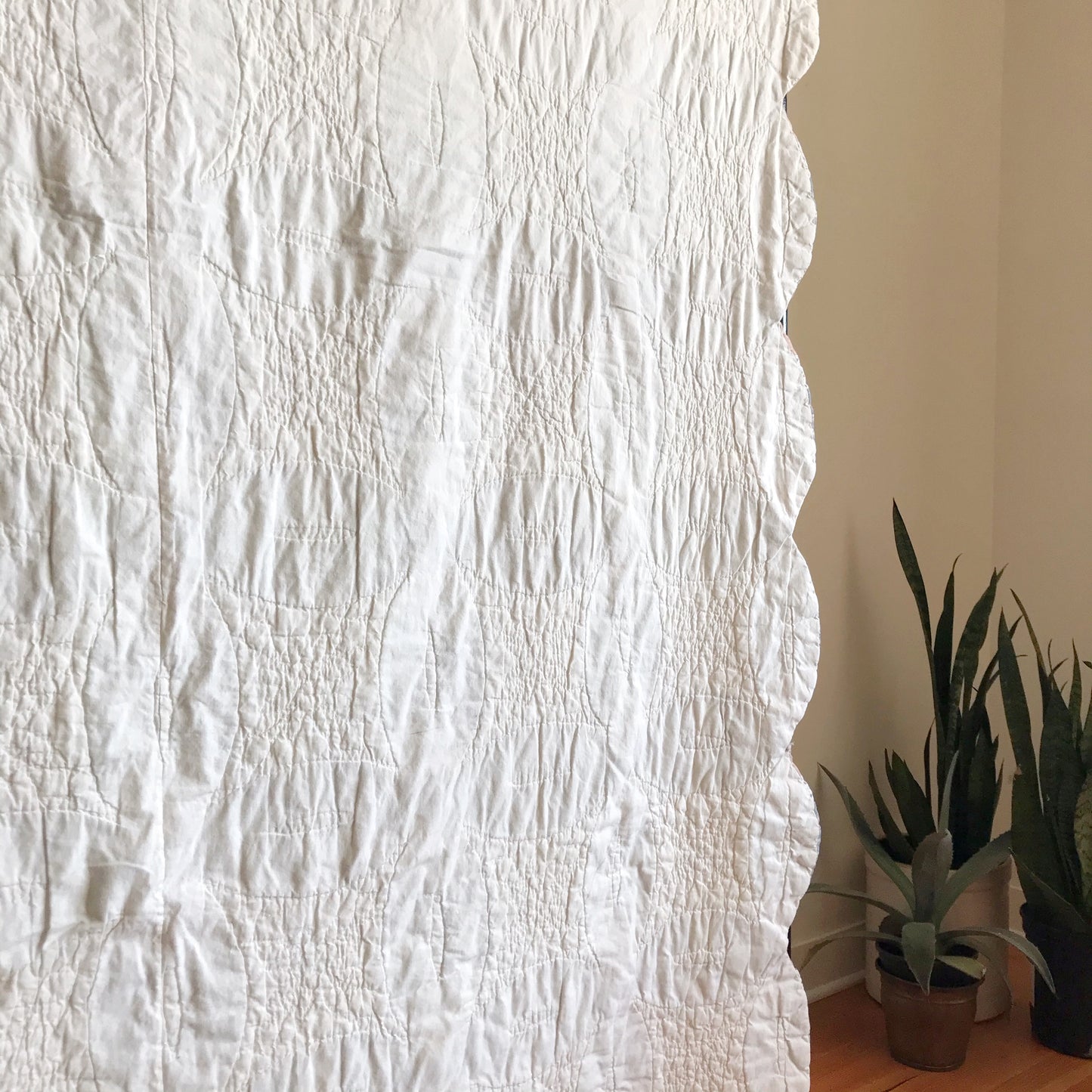 Vintage Handmade "Wedding Ring" Quilt