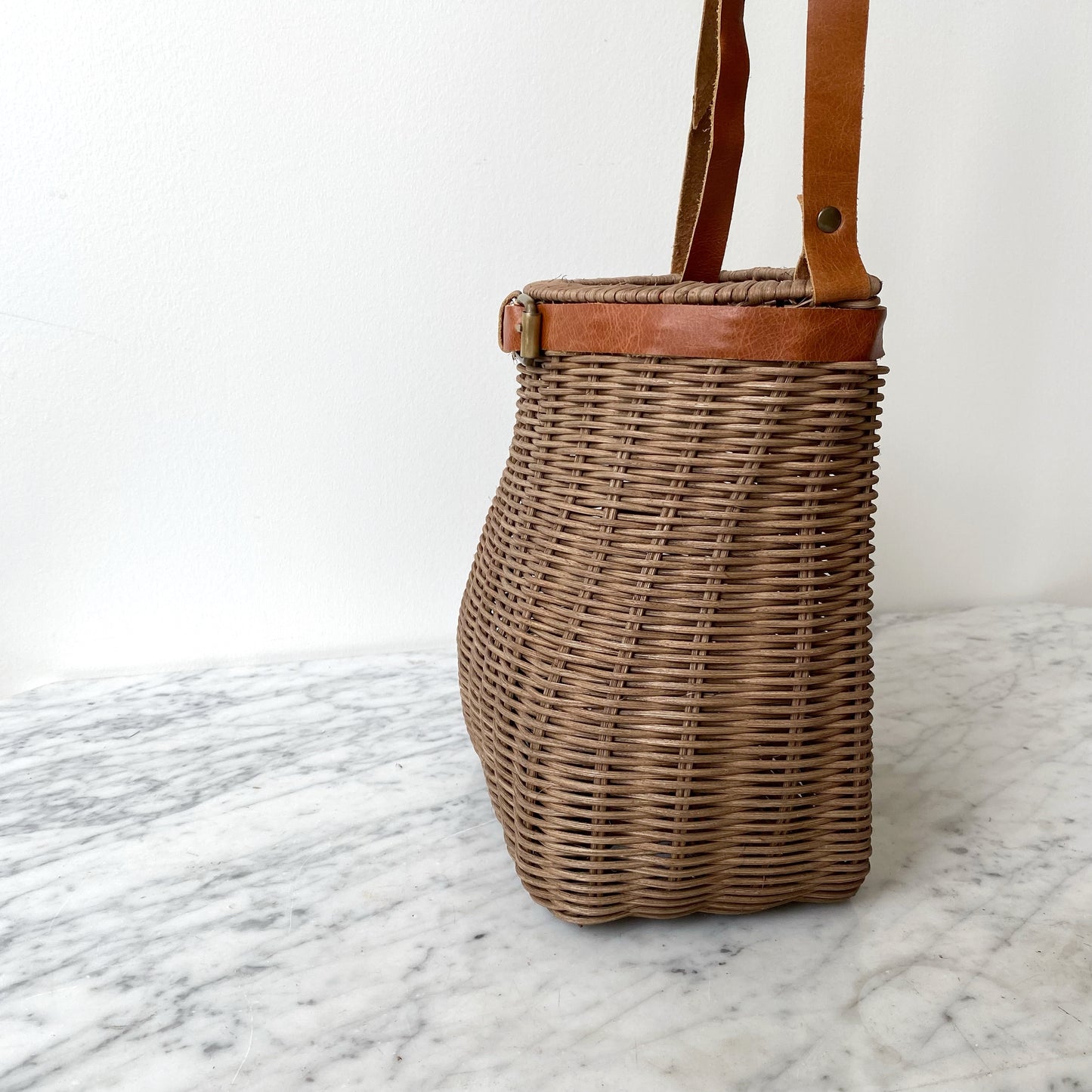 Wicker Foraging Basket / Hanging Basket