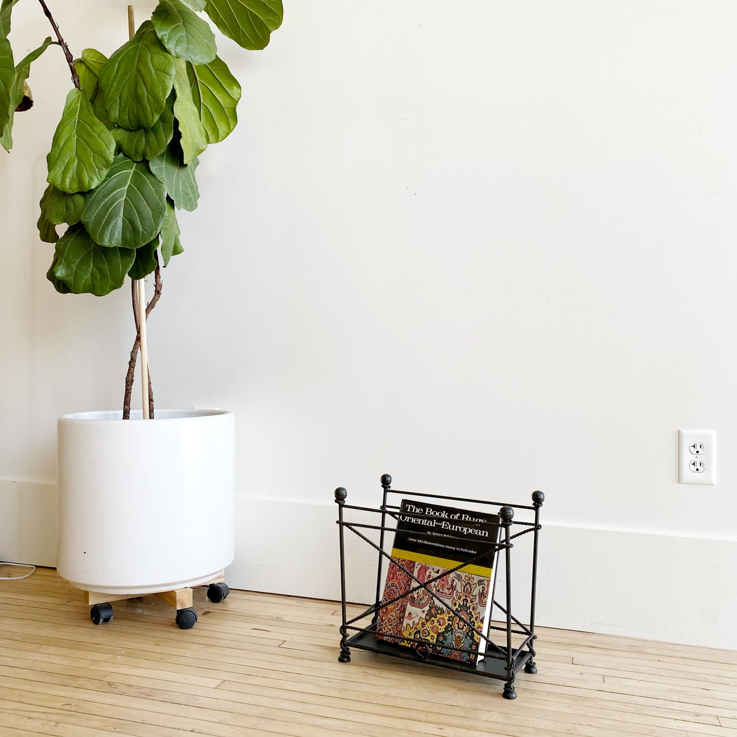 Vintage French-style Magazine Holder