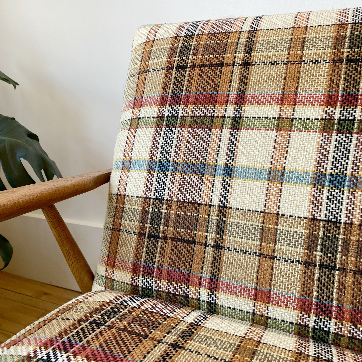 Vintage 1950’s MCM Plaid Chair