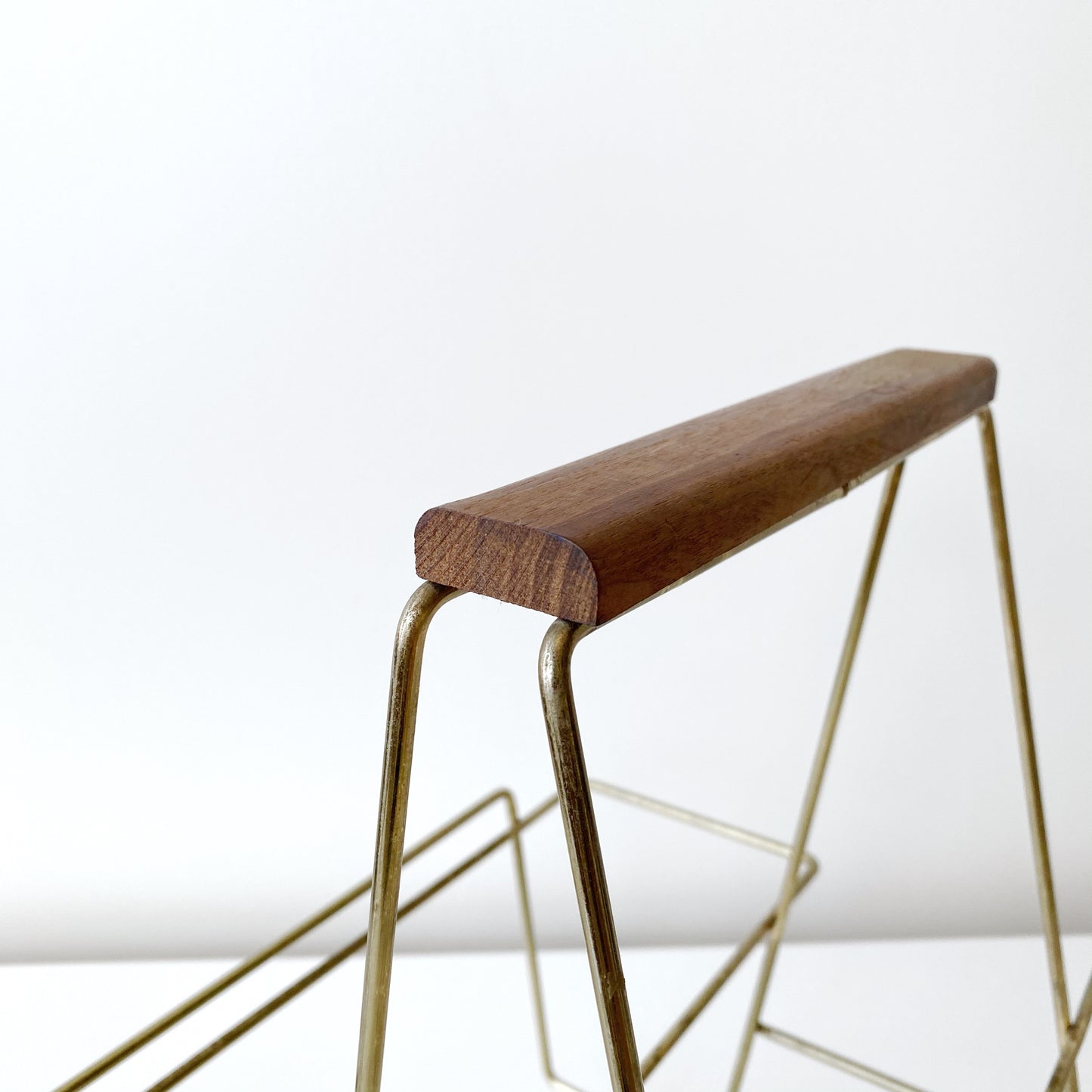 Vintage Wire Caddy with Wooden Handle